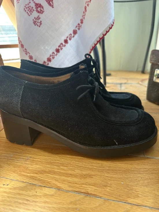 Vintage J. Crew Black Suede Lace-Up Block Heel shoes - Picture 3 of 15